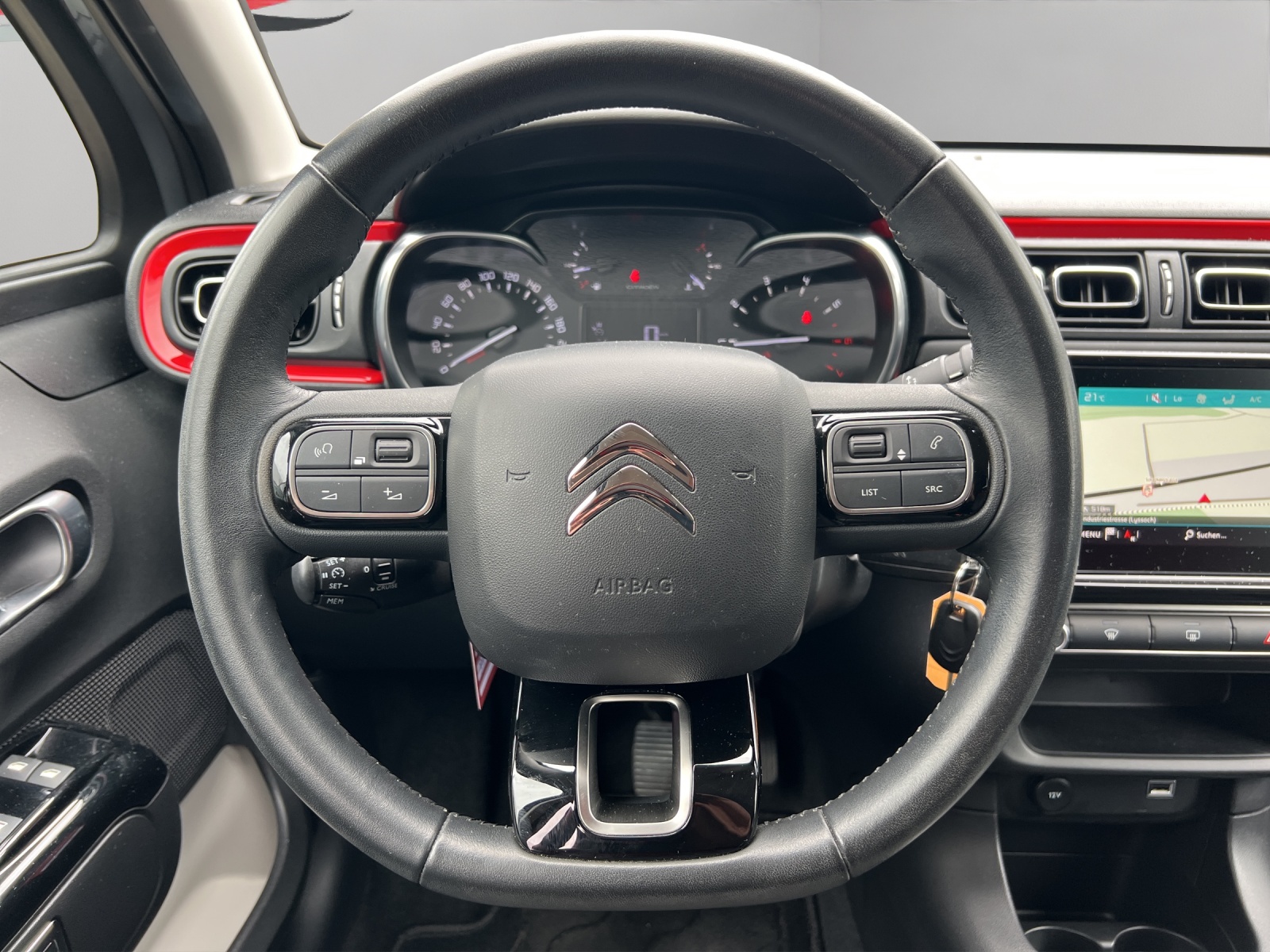 CITROEN C3 1.2 PureTech Shine / Totwinkelassistent / Rückfahrkamera / Frisch ab MFK & Service, Zahnriemen ersetzt, neue Bremsen-image-12