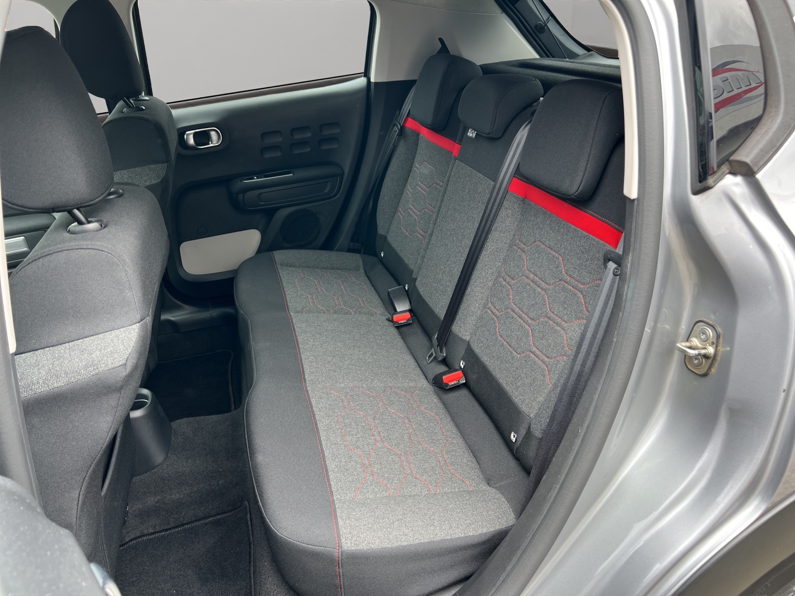CITROEN C3 1.2 PureTech Shine / Totwinkelassistent / Rückfahrkamera / Frisch ab MFK & Service, Zahnriemen ersetzt, neue Bremsen-image-14