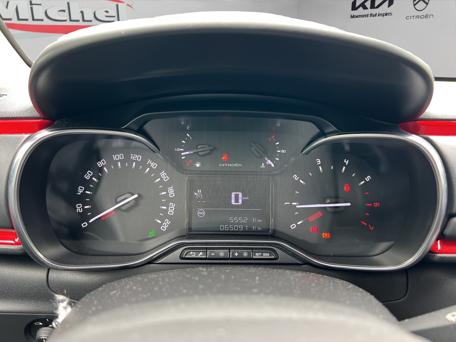 CITROEN C3 1.2 PureTech Shine / Totwinkelassistent / Rückfahrkamera / Frisch ab MFK & Service, Zahnriemen ersetzt, neue Bremsen-image-13