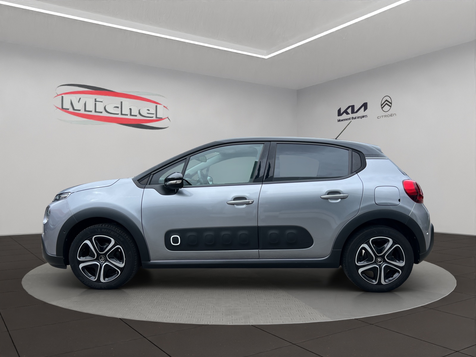CITROEN C3 1.2 PureTech Shine / Totwinkelassistent / Rückfahrkamera / Frisch ab MFK & Service, Zahnriemen ersetzt, neue Bremsen-image-7