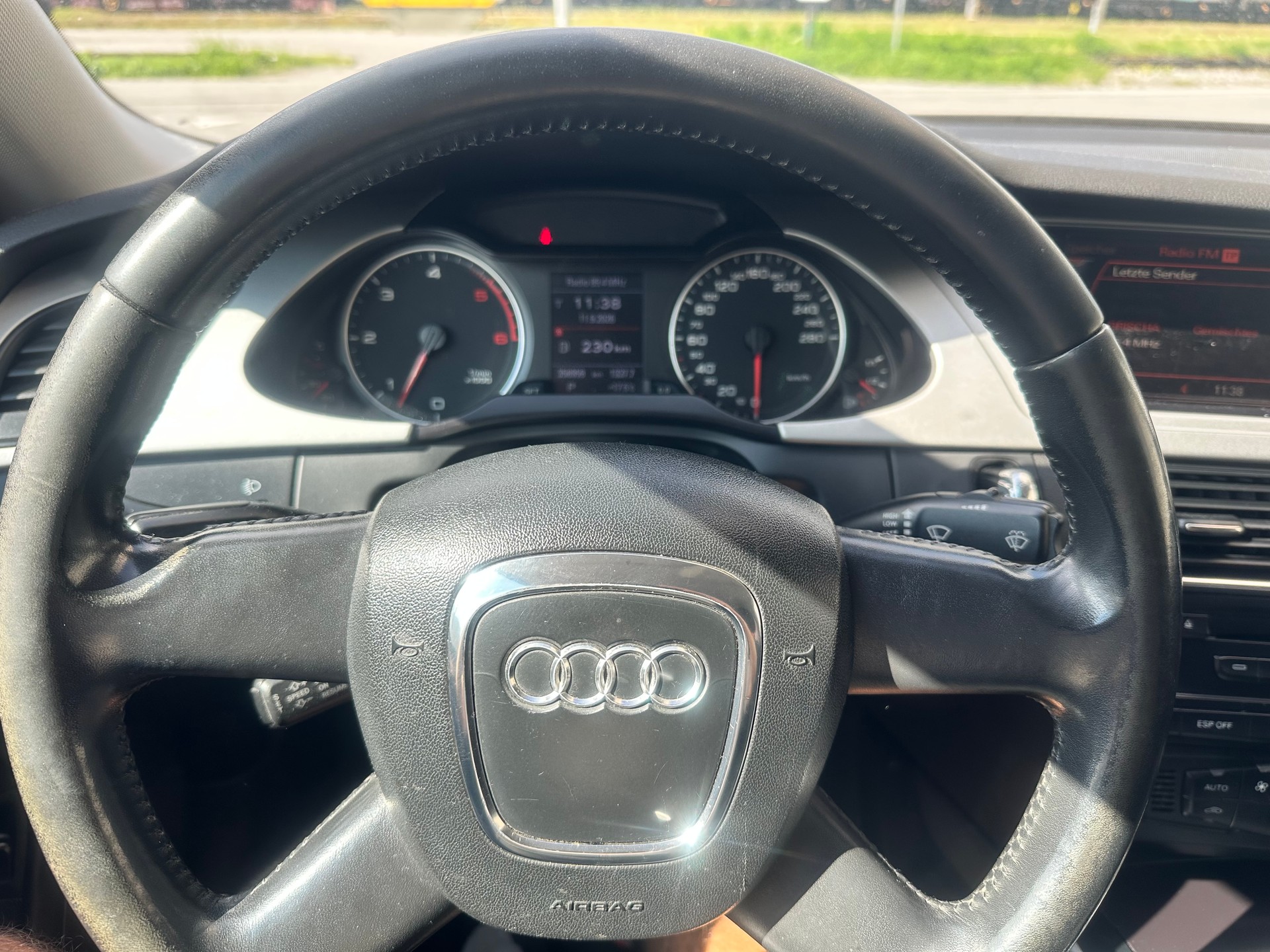 AUDI A4 Limousine 2.7 TDI multitronic-image-10