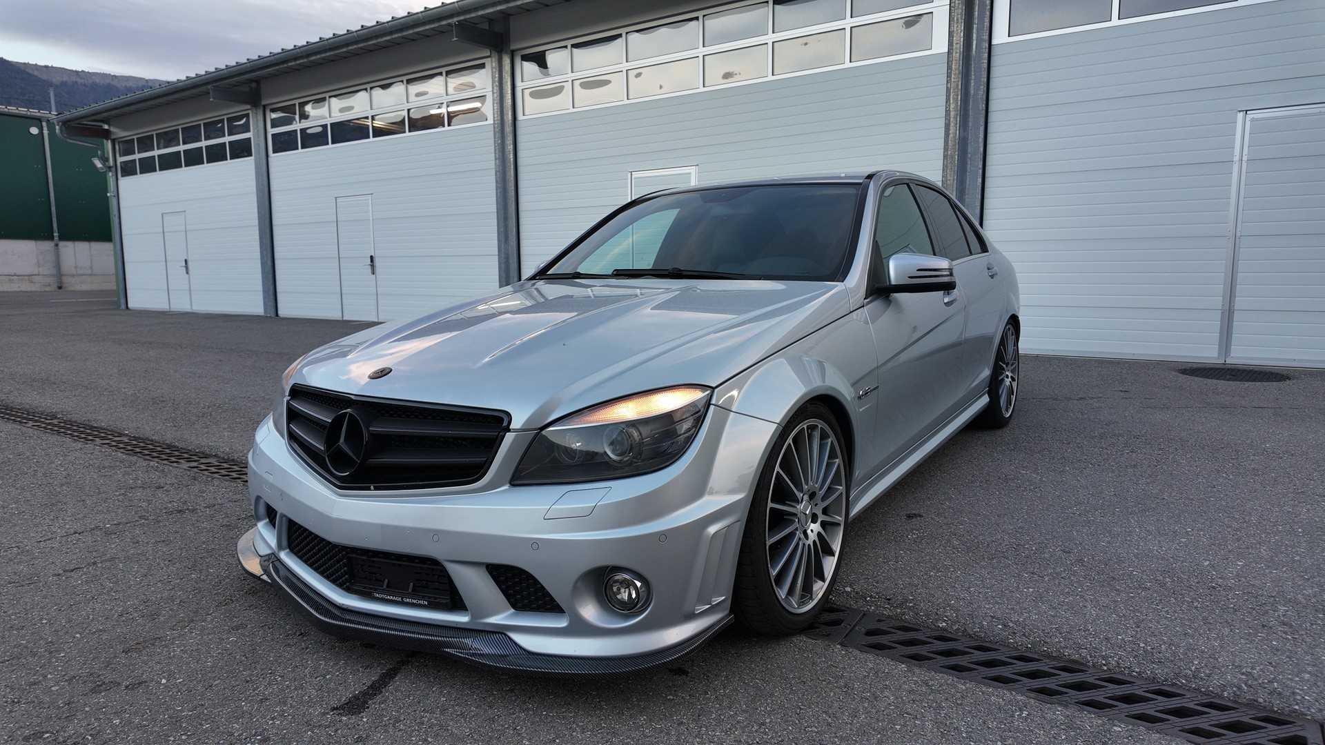 MERCEDES-BENZ C 63 AMG Avantgarde 7G-Tronic-image-0