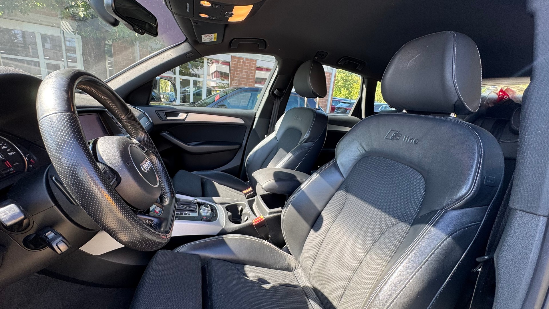 AUDI Q5 2.0 TDI quattro S-tronic-image-5