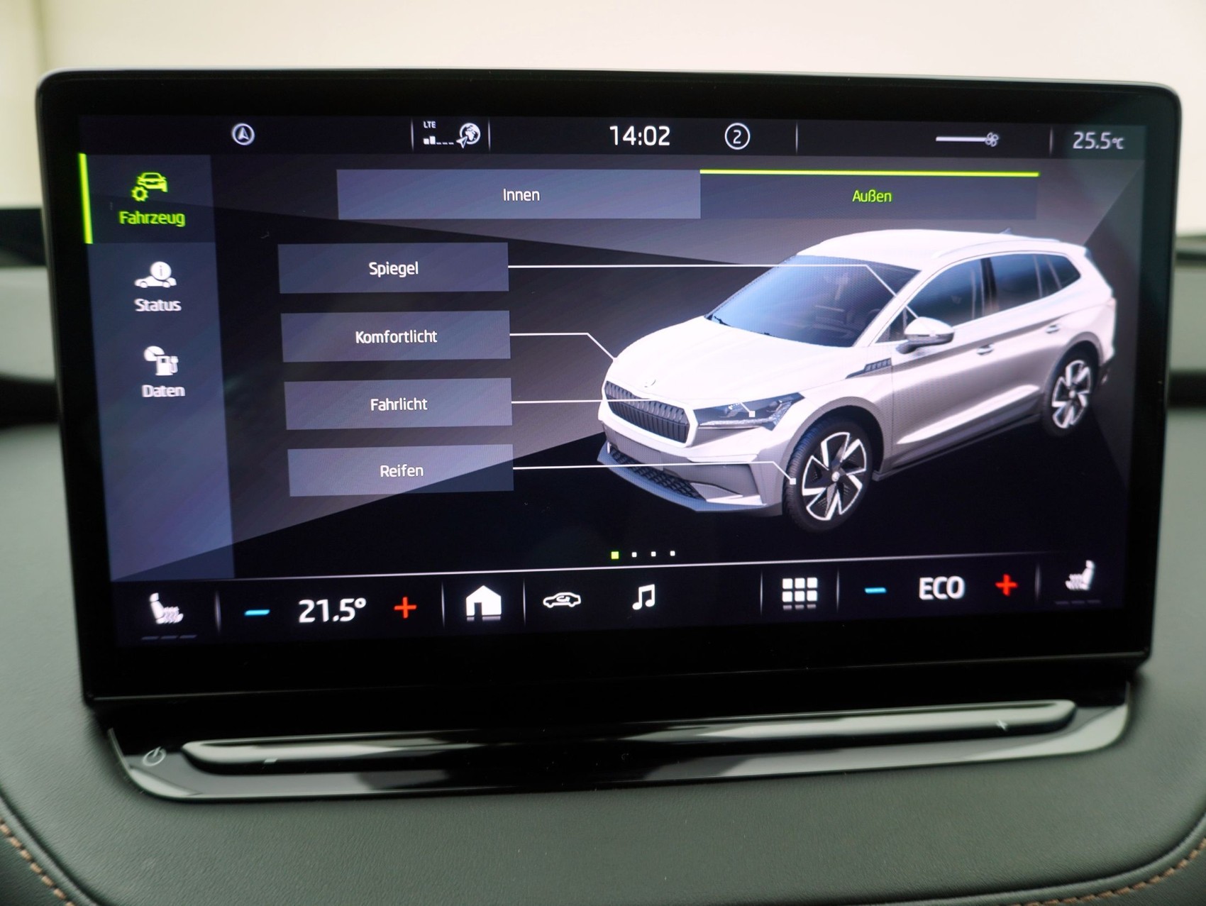 SKODA Enyaq iV 80x Suite-image-19