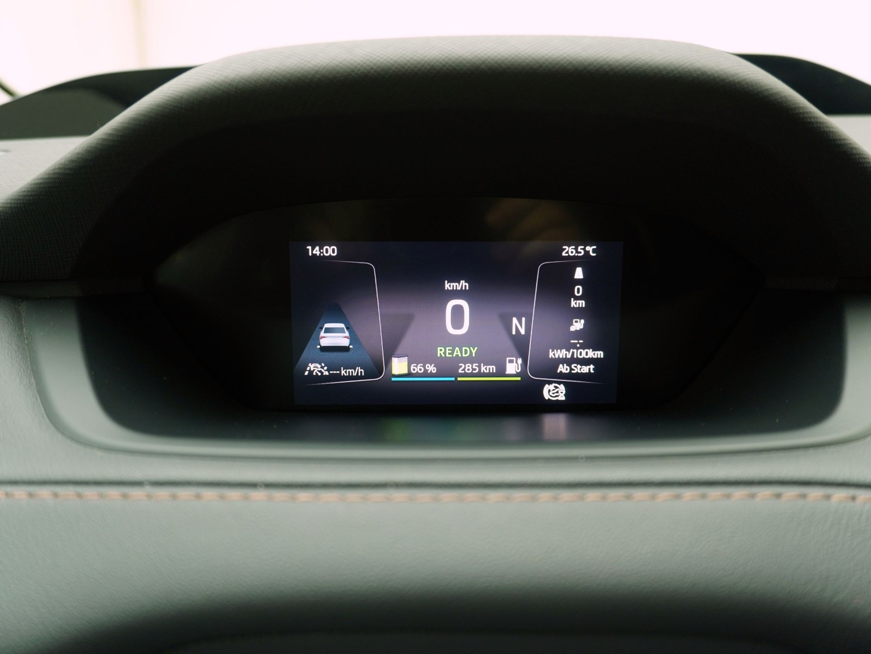 SKODA Enyaq iV 80x Suite-image-15