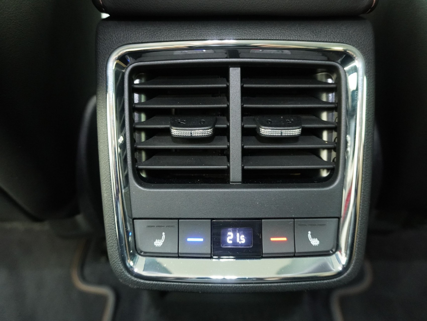 SKODA Enyaq iV 80x Suite-image-11