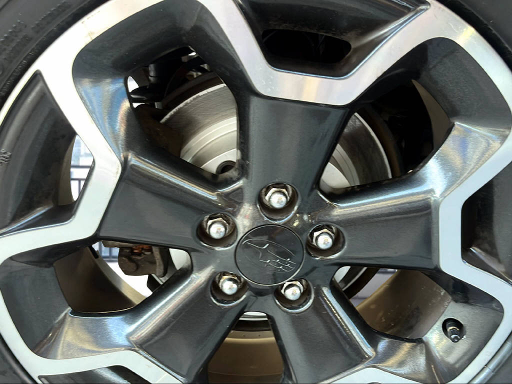 SUBARU XV 2.0i Swiss Two-image-18