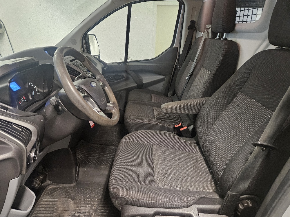 FORD Transit Custom Van 270 L1H1 Ambiente-image-9