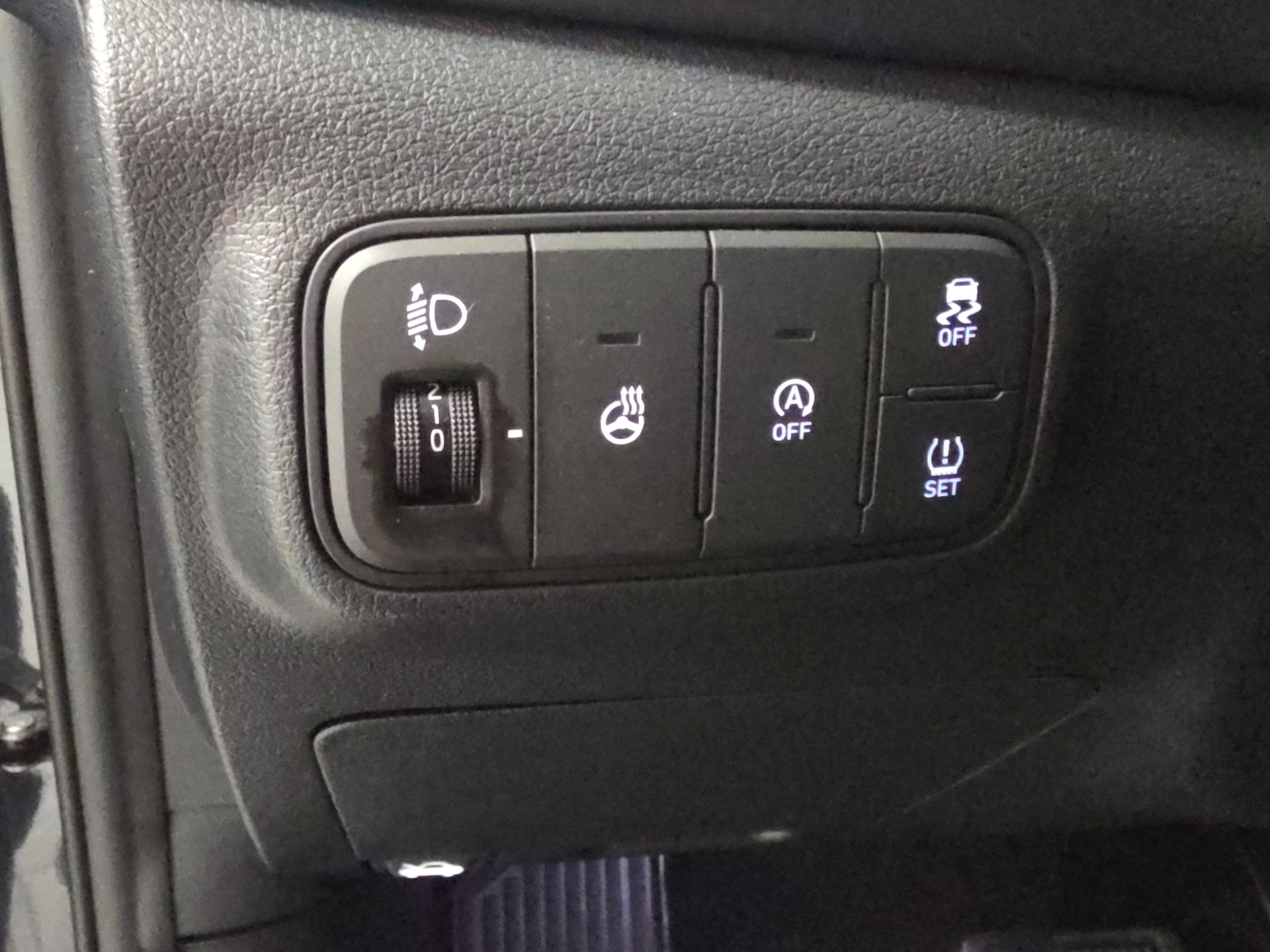 HYUNDAI i20 1.0 T-GDi Amplia Go-image-15