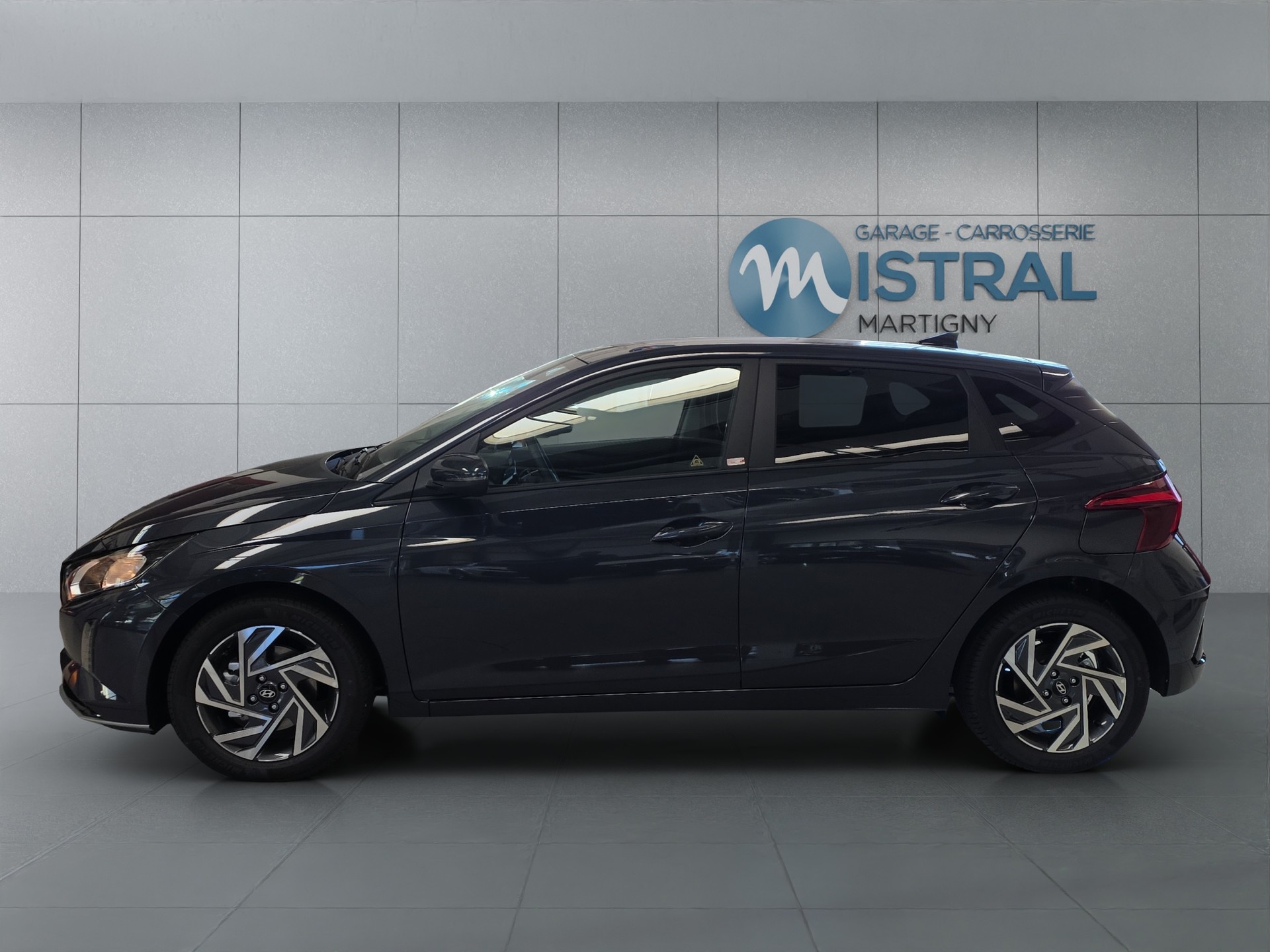 HYUNDAI i20 1.0 T-GDi Amplia Go-image-1