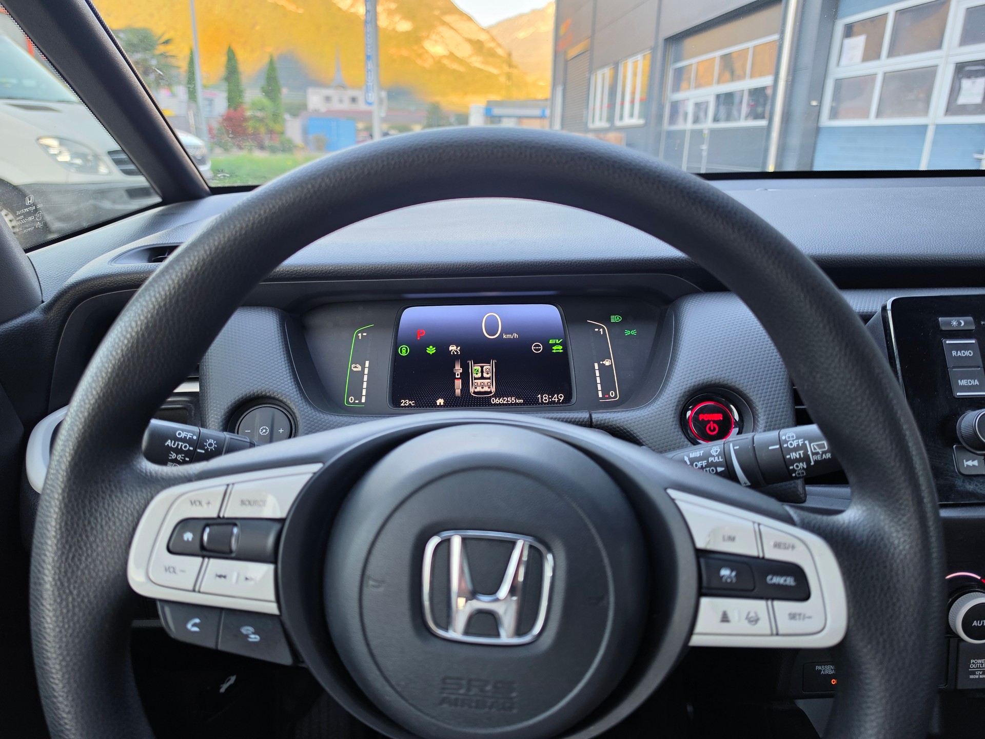 HONDA Jazz 1.5i-MMD Comfort E-CVT-image-11