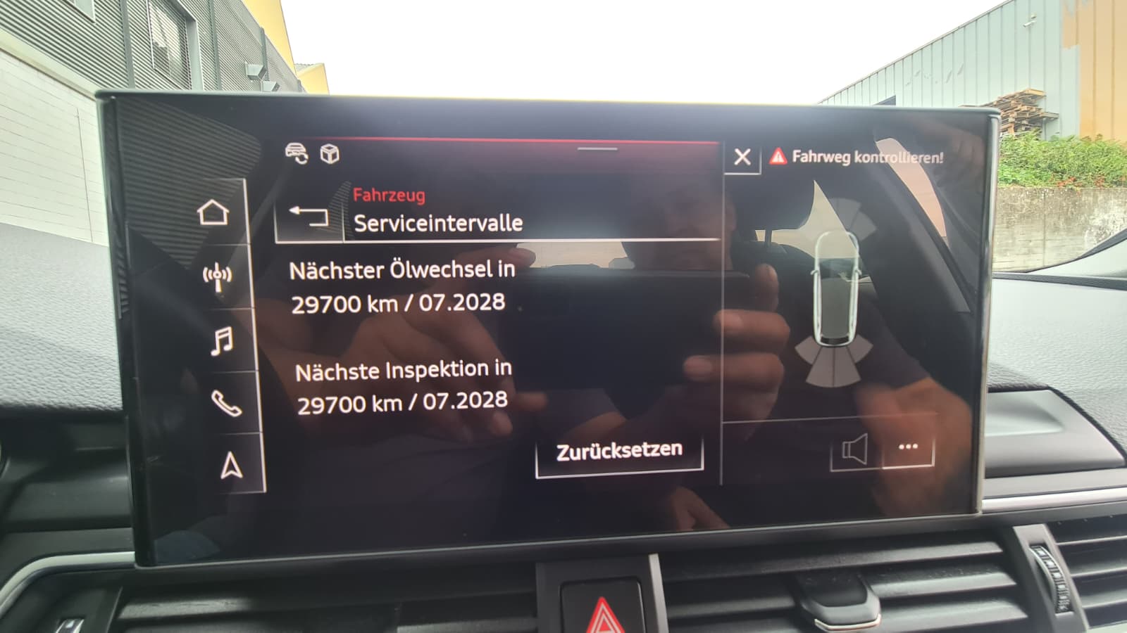 AUDI A4 Avant 40 TDI Attraction quattro S-tronic ** Gr-Navi ** Sitzheizung ** Tempomat ** PDC ** Modell 2022 ** Frisch Ab MFK **-image-14