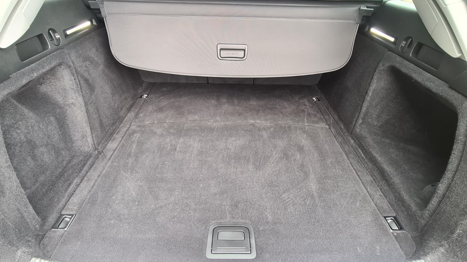AUDI A4 Avant 40 TDI Attraction quattro S-tronic ** Gr-Navi ** Sitzheizung ** Tempomat ** PDC ** Modell 2022 ** Frisch Ab MFK **-image-9