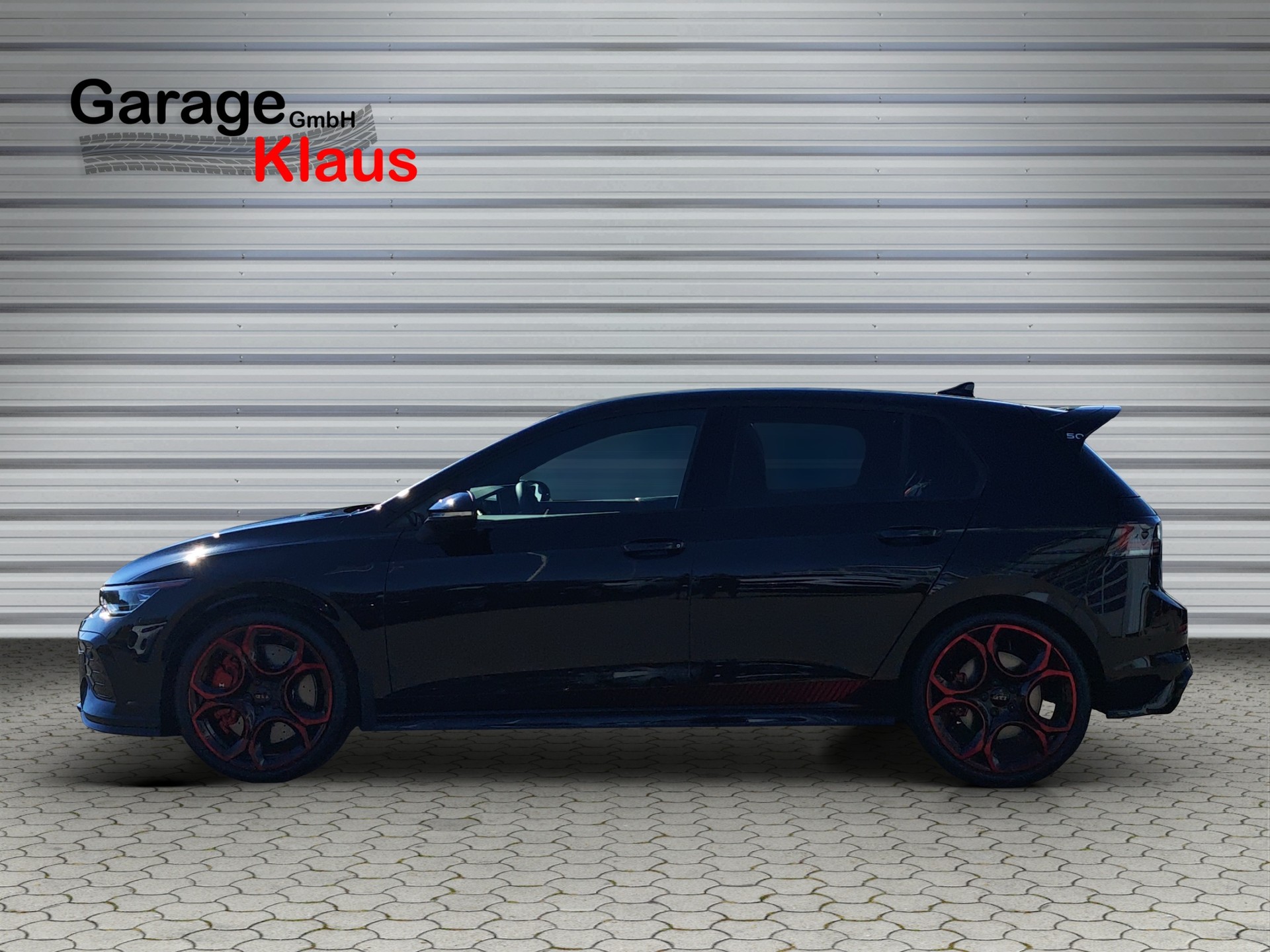 VW Golf 2.0 TSI GTI Edition 50 DSG-image-2