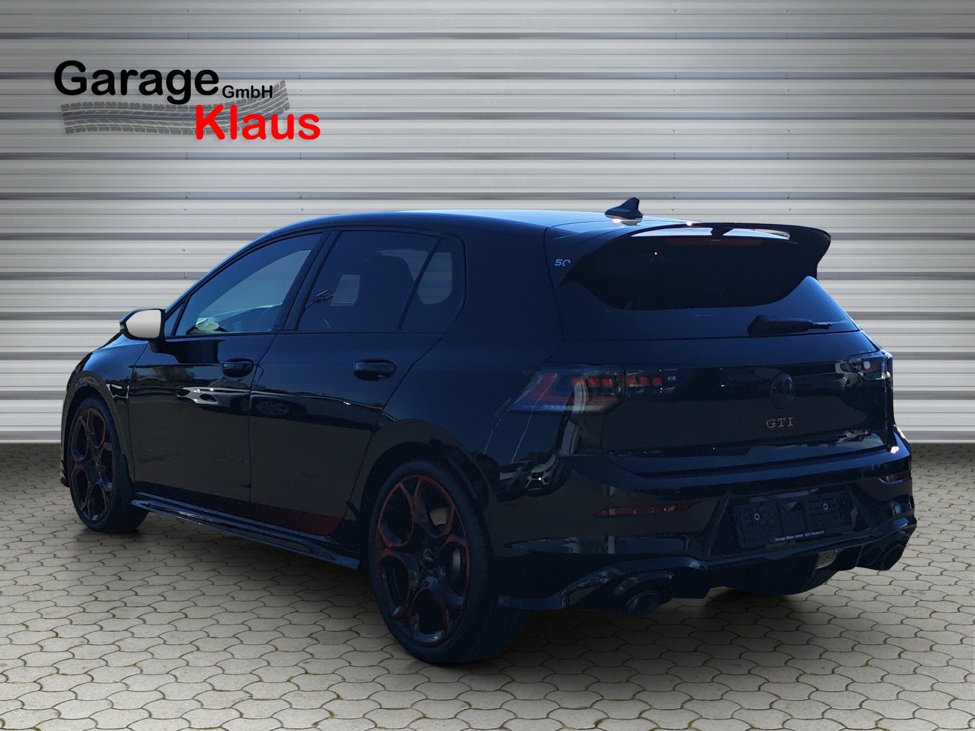 VW Golf 2.0 TSI GTI Edition 50 DSG-image-3