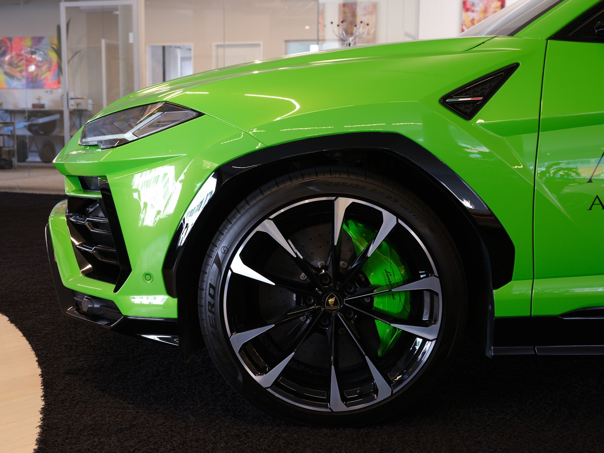 LAMBORGHINI Urus E-Gear-image-7