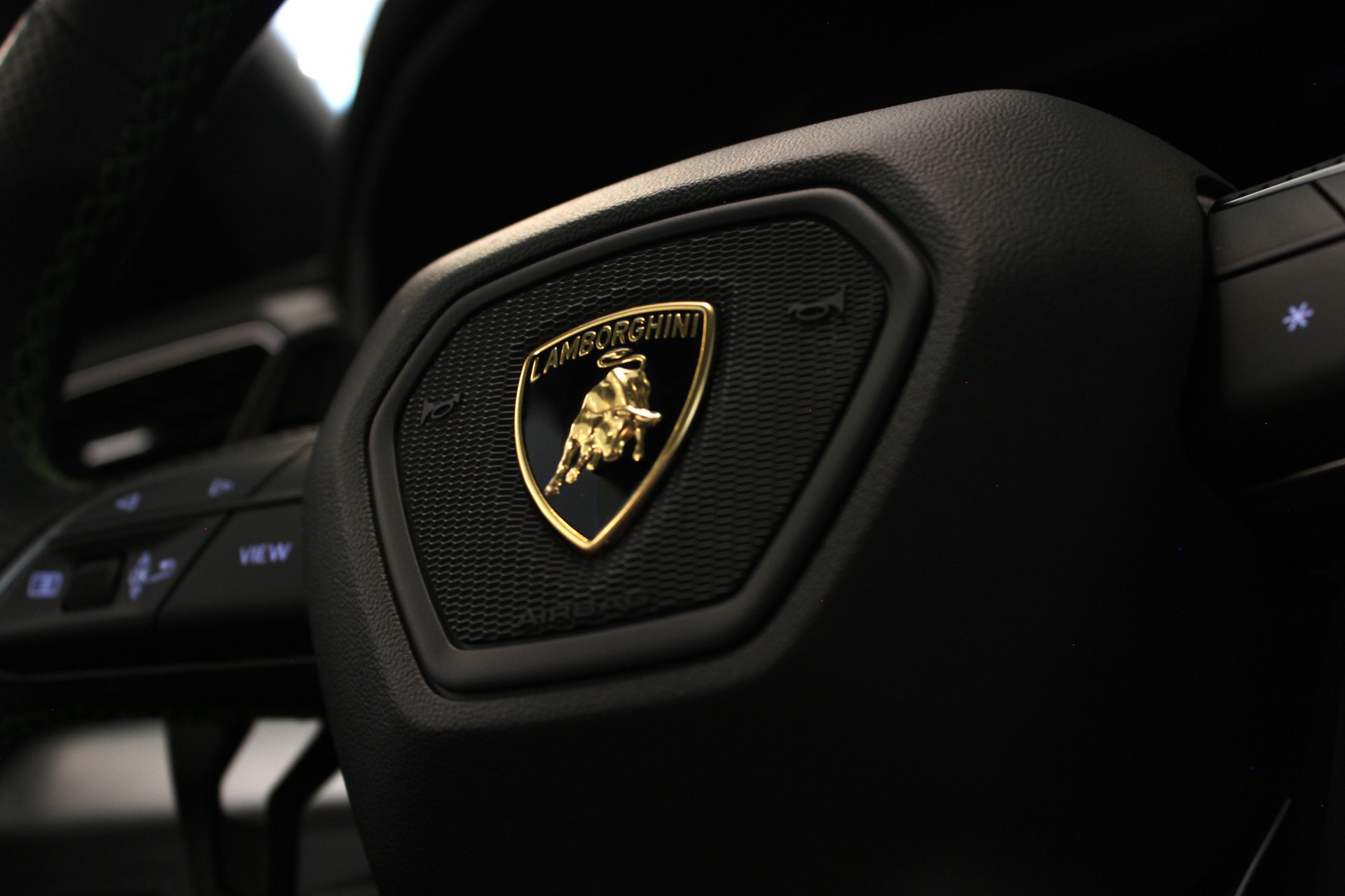 LAMBORGHINI Urus E-Gear-image-20