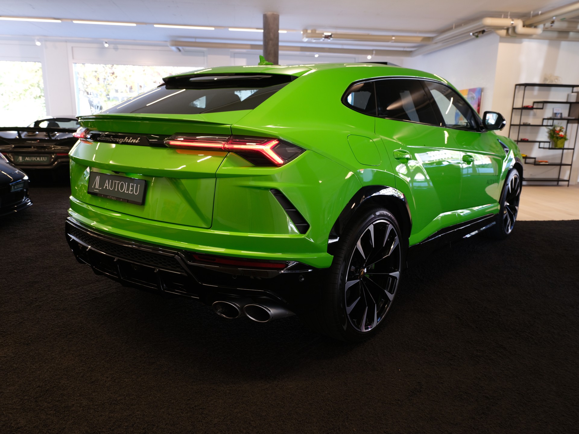 LAMBORGHINI Urus E-Gear-image-5