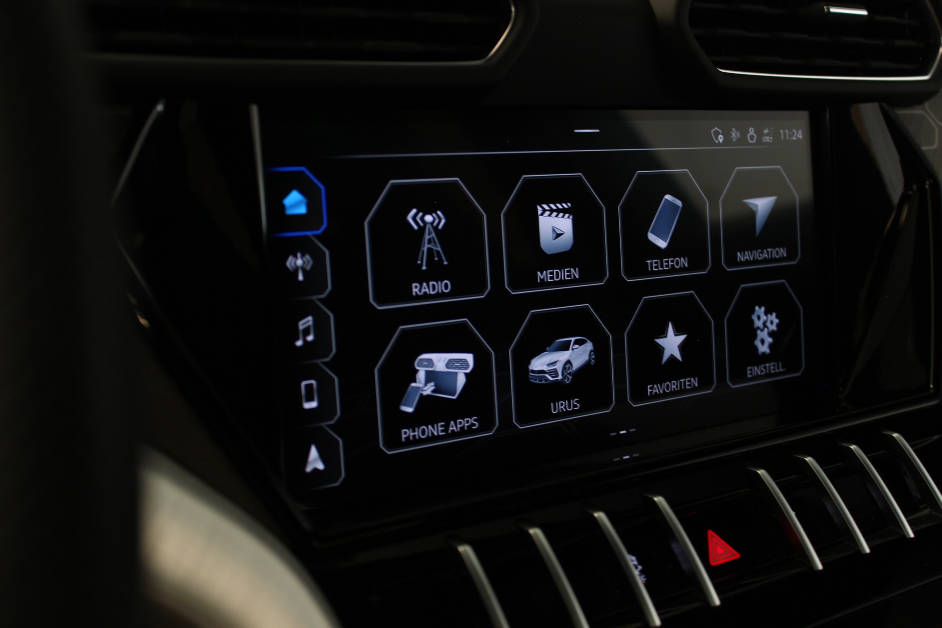 LAMBORGHINI Urus E-Gear-image-22