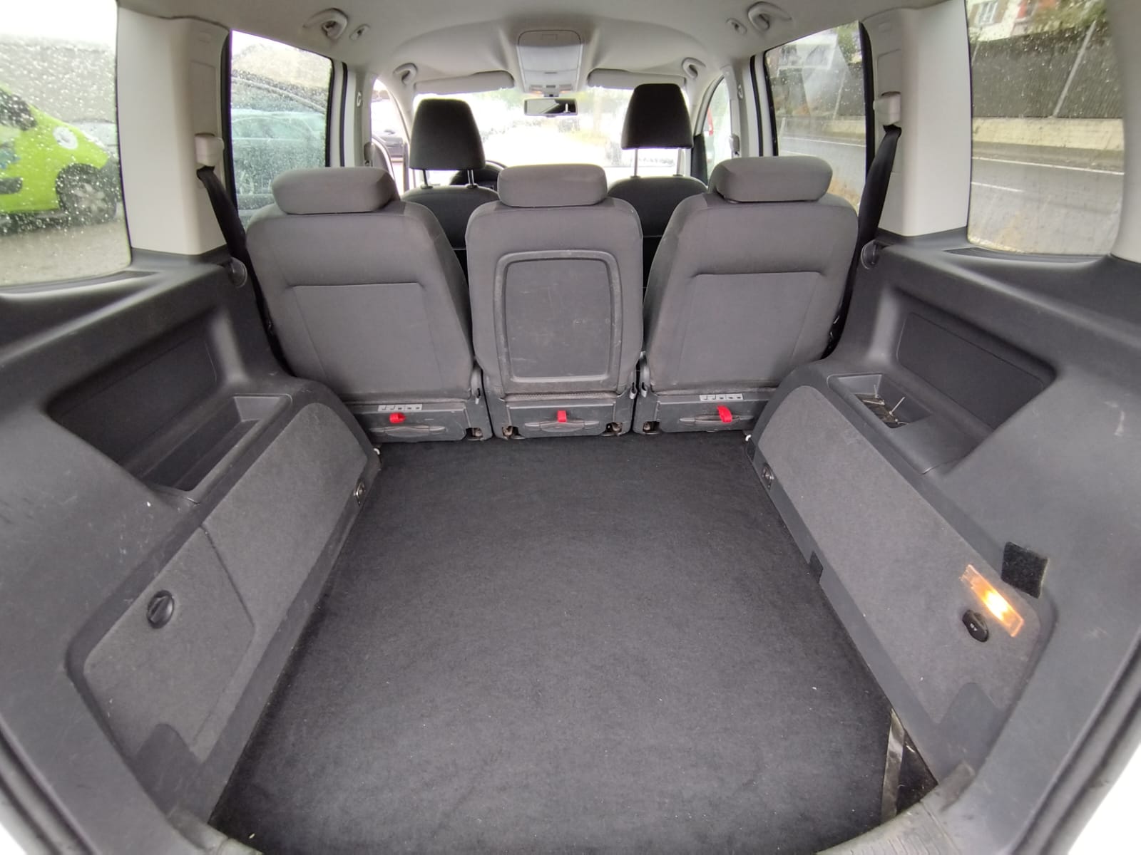 VW Touran 1.6 TDI Comfortline-image-9