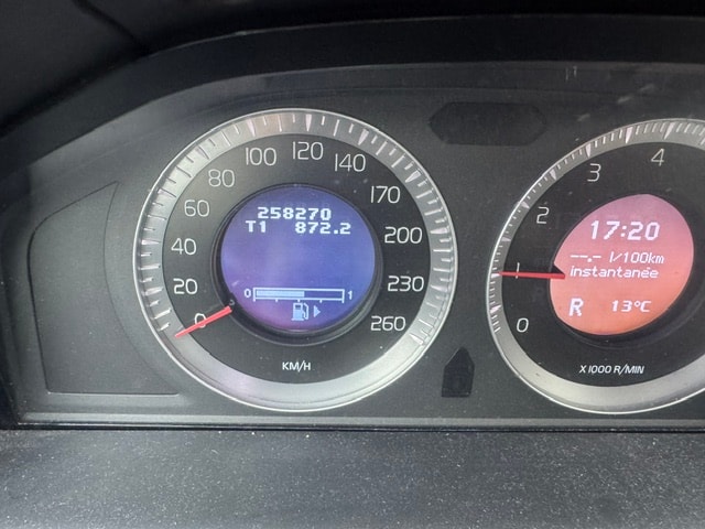 VOLVO XC60 T6 AWD Summum Geartronic-image-10