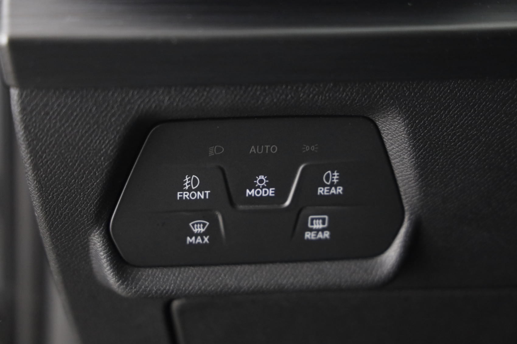 CUPRA Formentor 1.4 e-HYBRID pHEV VZ DSG-image-17