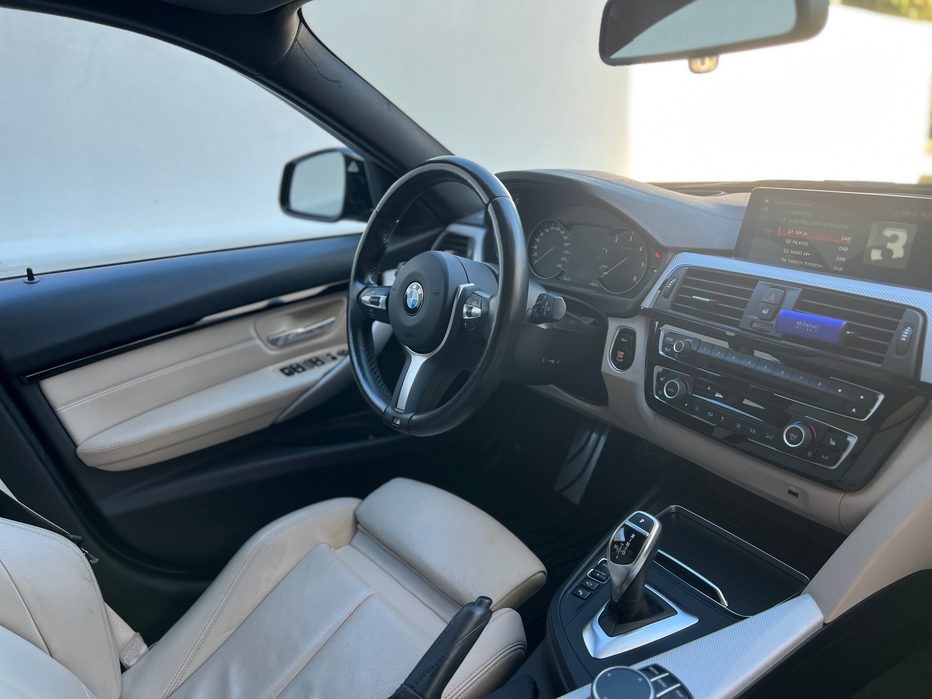 BMW 335d xDrive Touring-image-3