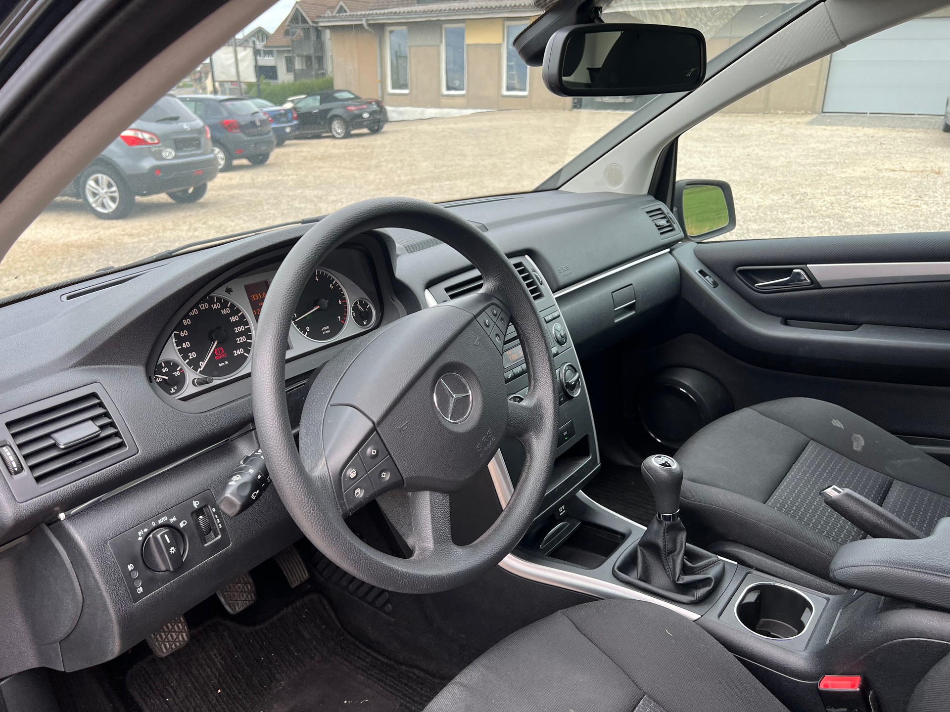 MERCEDES-BENZ B 180 (170) BlueEfficiency-image-8