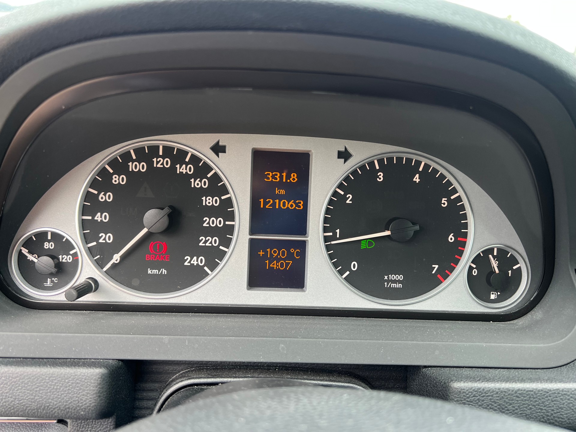 MERCEDES-BENZ B 180 (170) BlueEfficiency-image-6