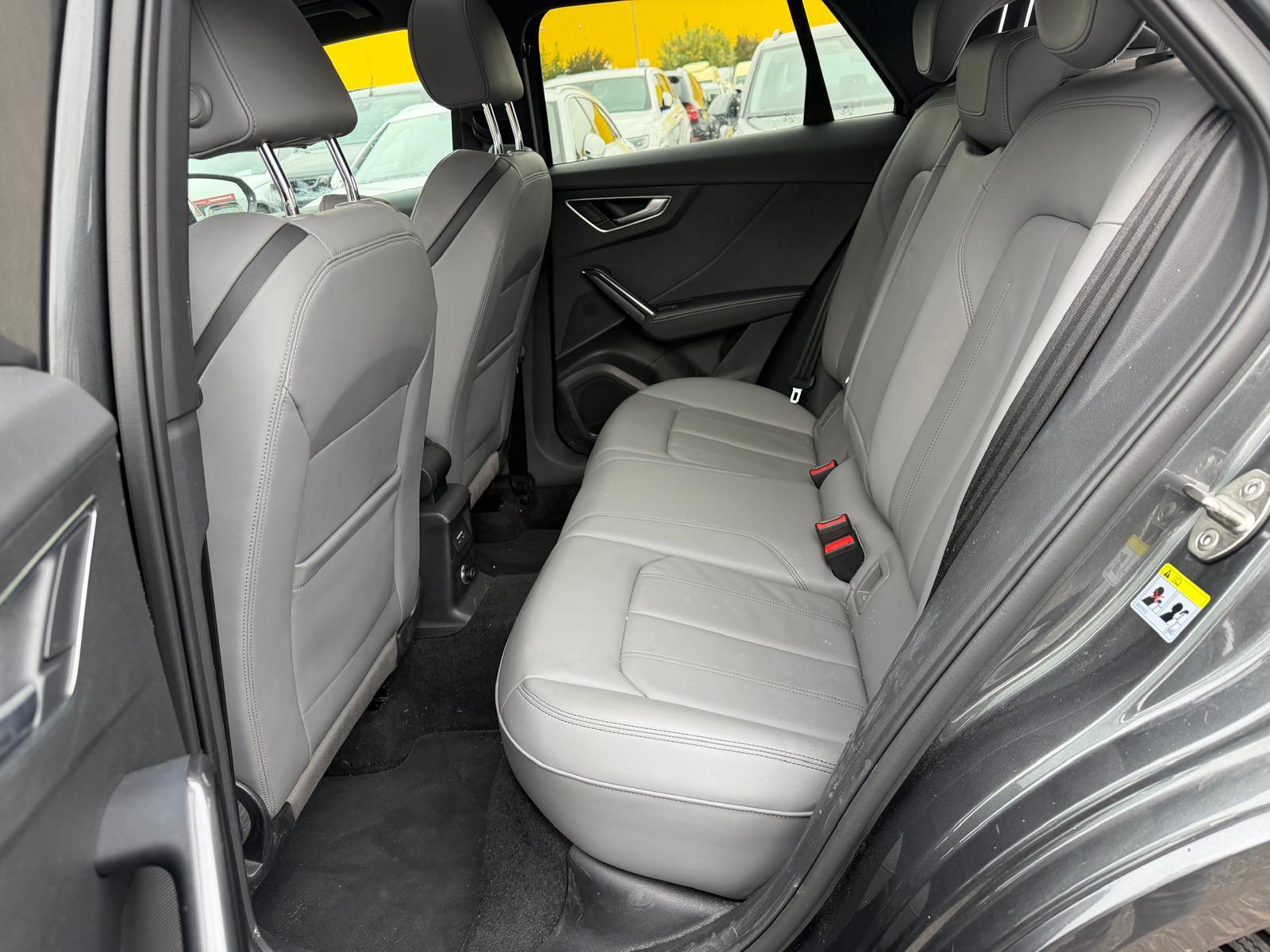 AUDI Q2 2.0 40 TFSI Sport quattro S-Line-image-13