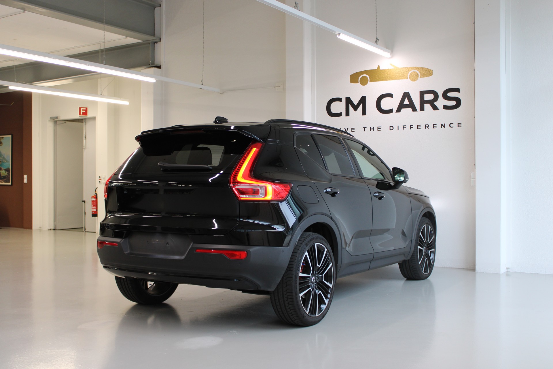 VOLVO XC40 T5 TwE R-Design DCT-image-5