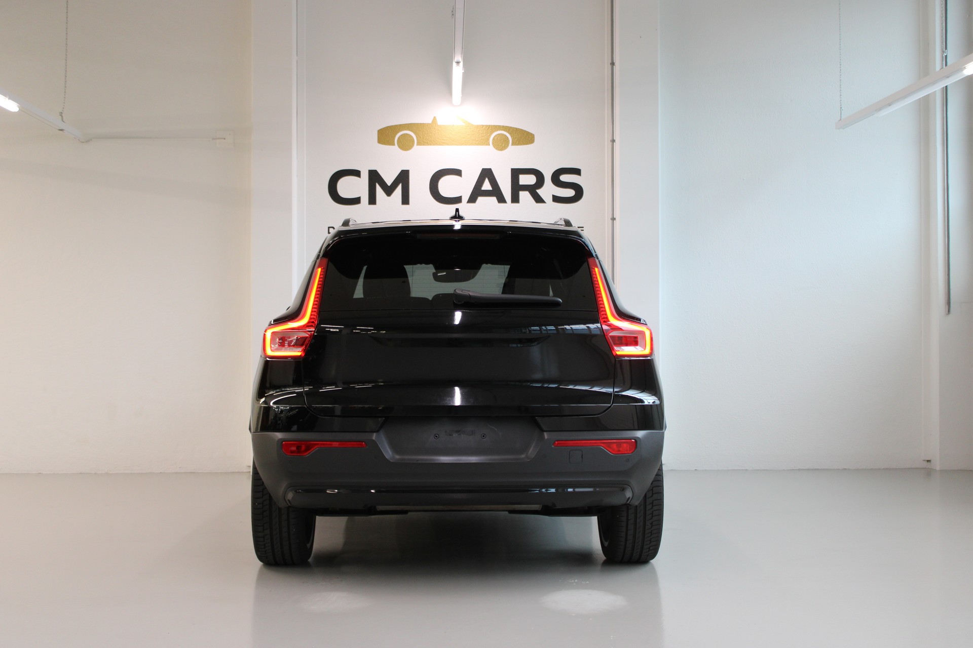 VOLVO XC40 T5 TwE R-Design DCT-image-4
