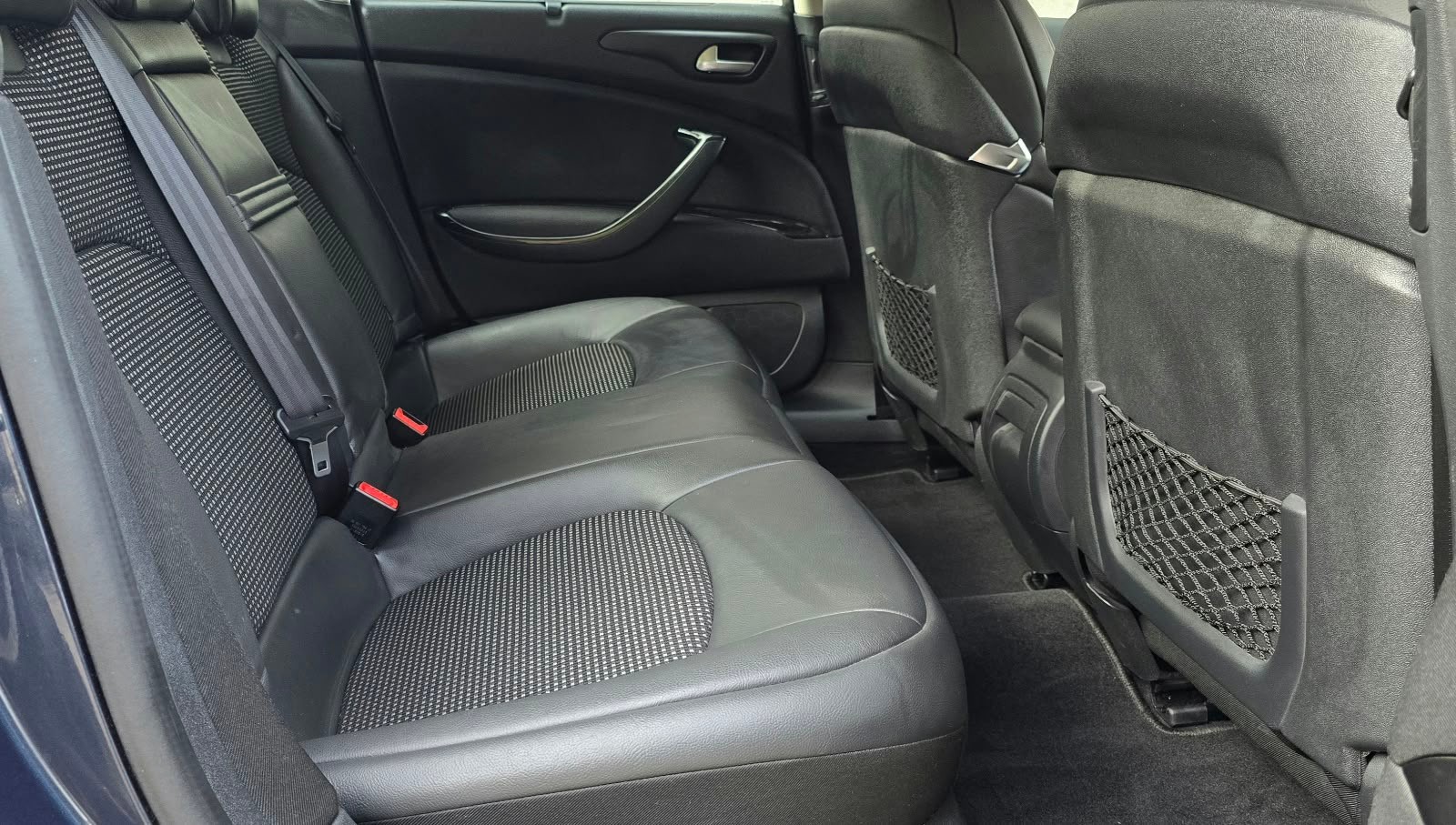 CITROEN C5 Berline 1.6 Turbo Séduction Automatic+Crochet d’attelage 1710 kg-image-6