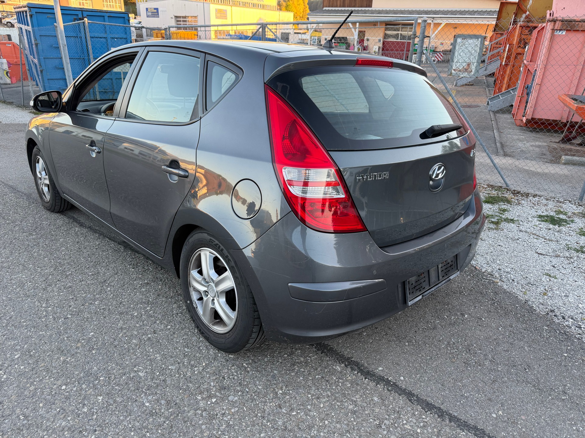 HYUNDAI i30 1.6 Style-image-4
