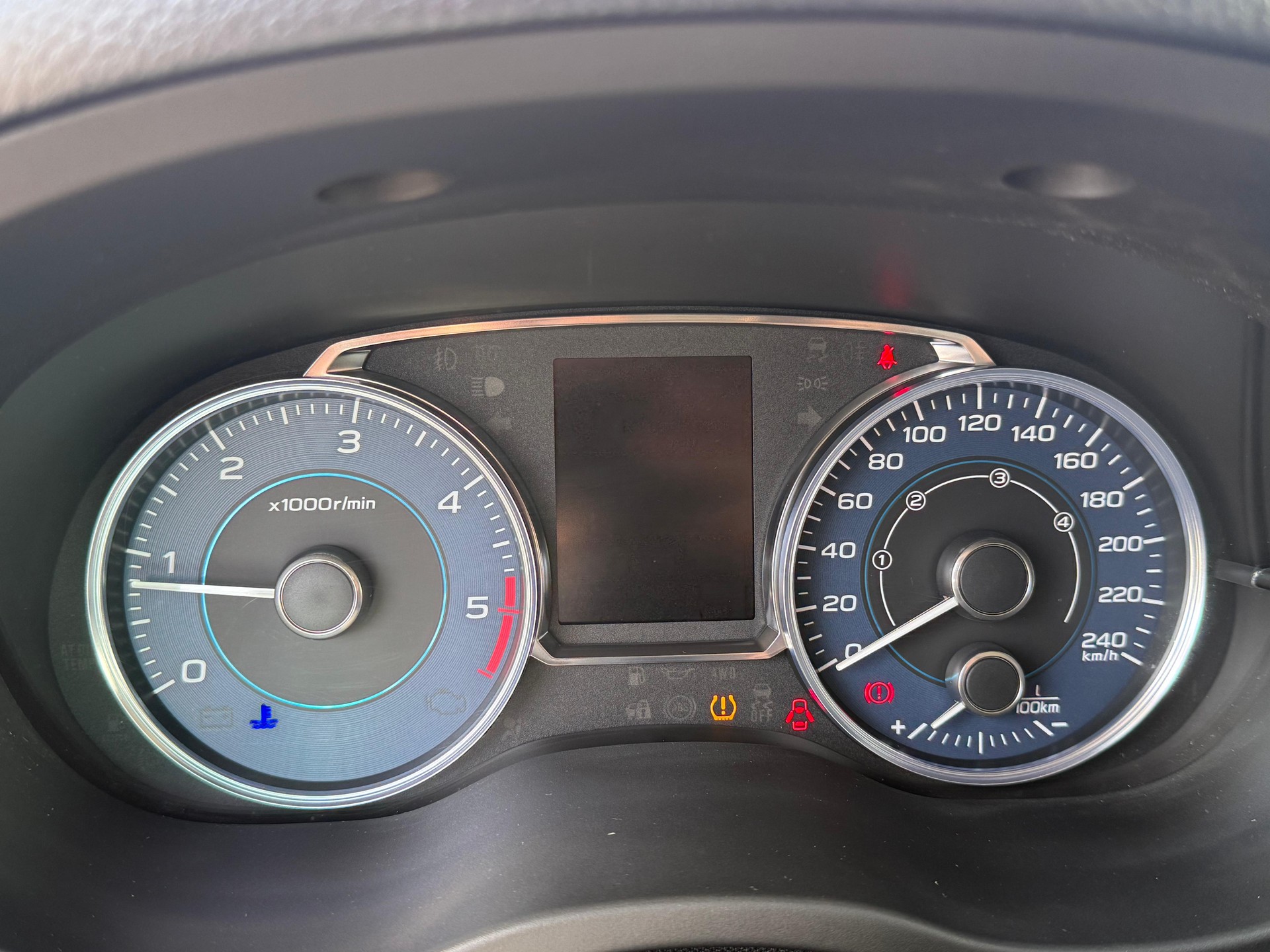 SUBARU XV 2.0D Swiss Three AWD-image-8