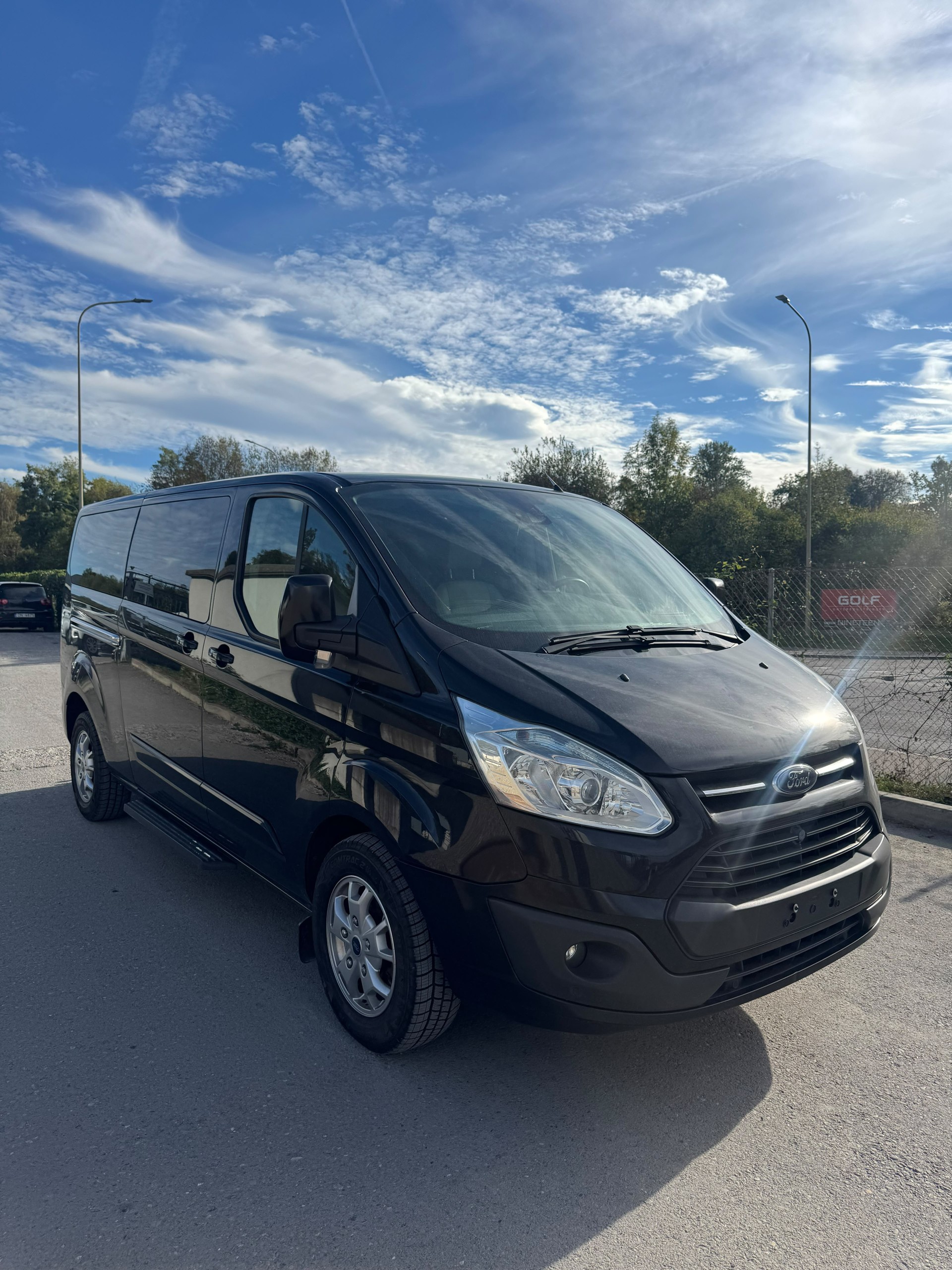FORD Tourneo Custom 300 L2H1 Titanium