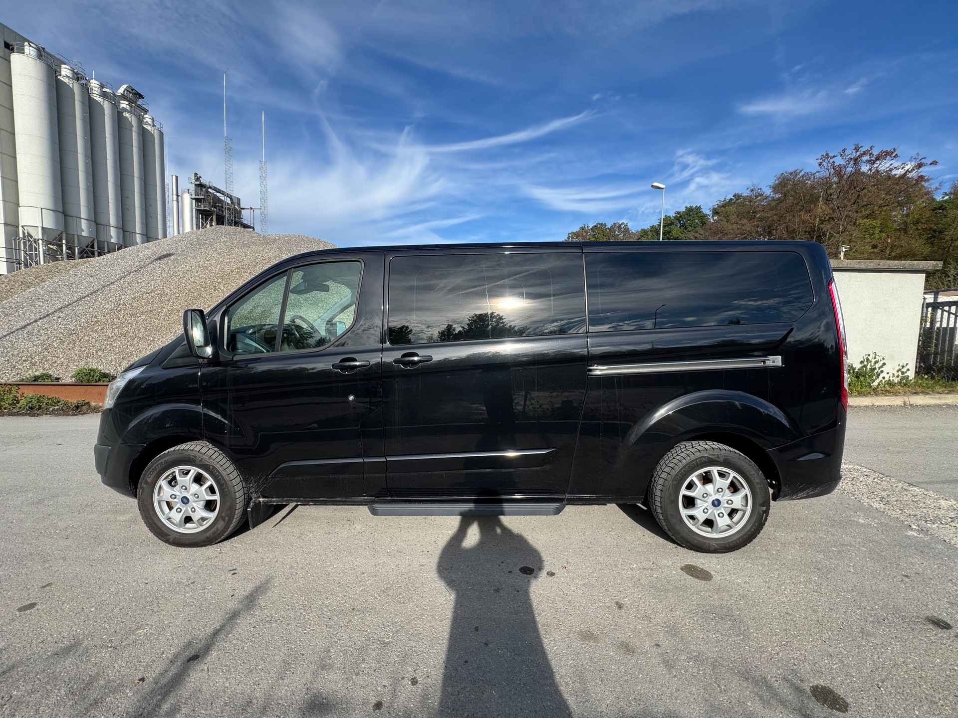 FORD Tourneo Custom 300 L2H1 Titanium-image-5