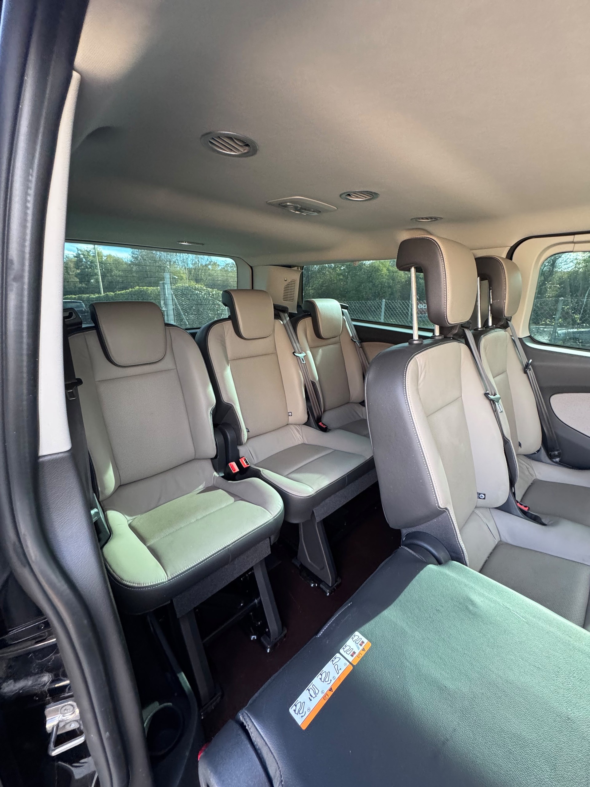 FORD Tourneo Custom 300 L2H1 Titanium-image-12