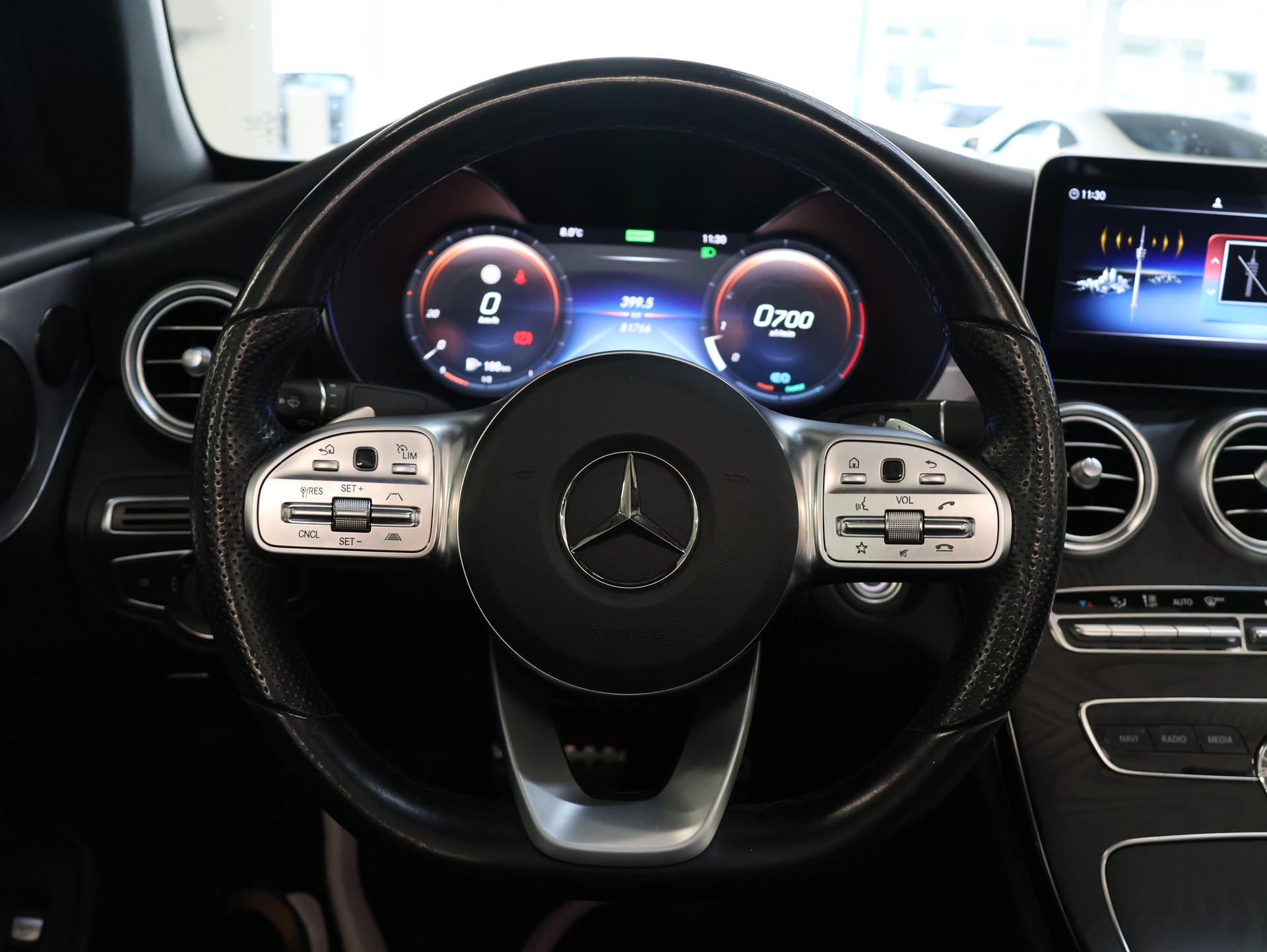 MERCEDES-BENZ C 200 AMG Line Cabriolet 4Matic 9G-Tronic-image-15