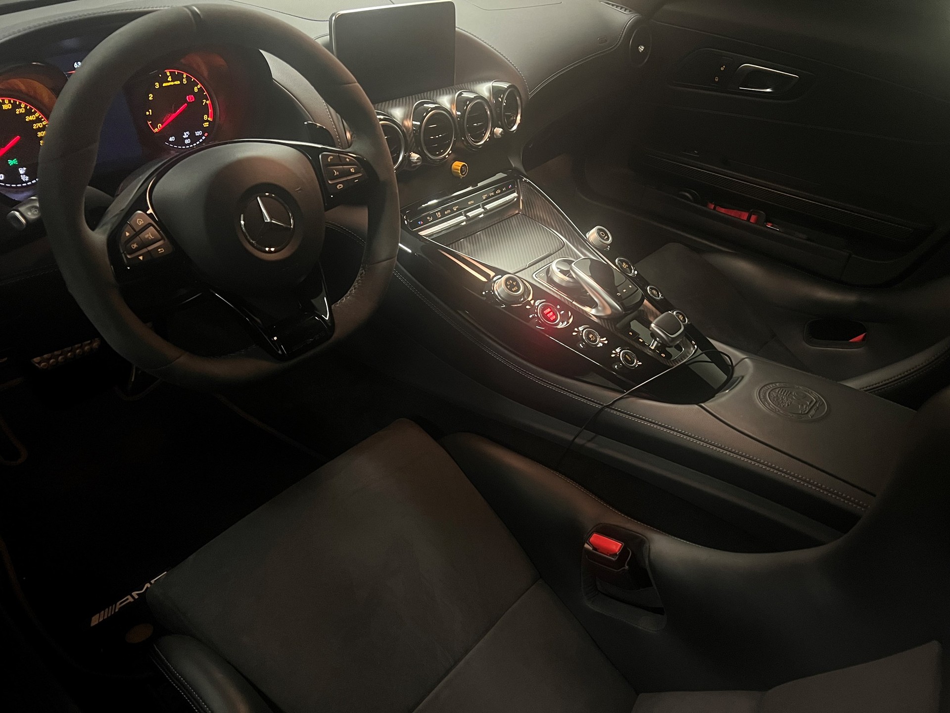 MERCEDES-BENZ AMG GT R AMG Track Package Speedshift DCT-image-9