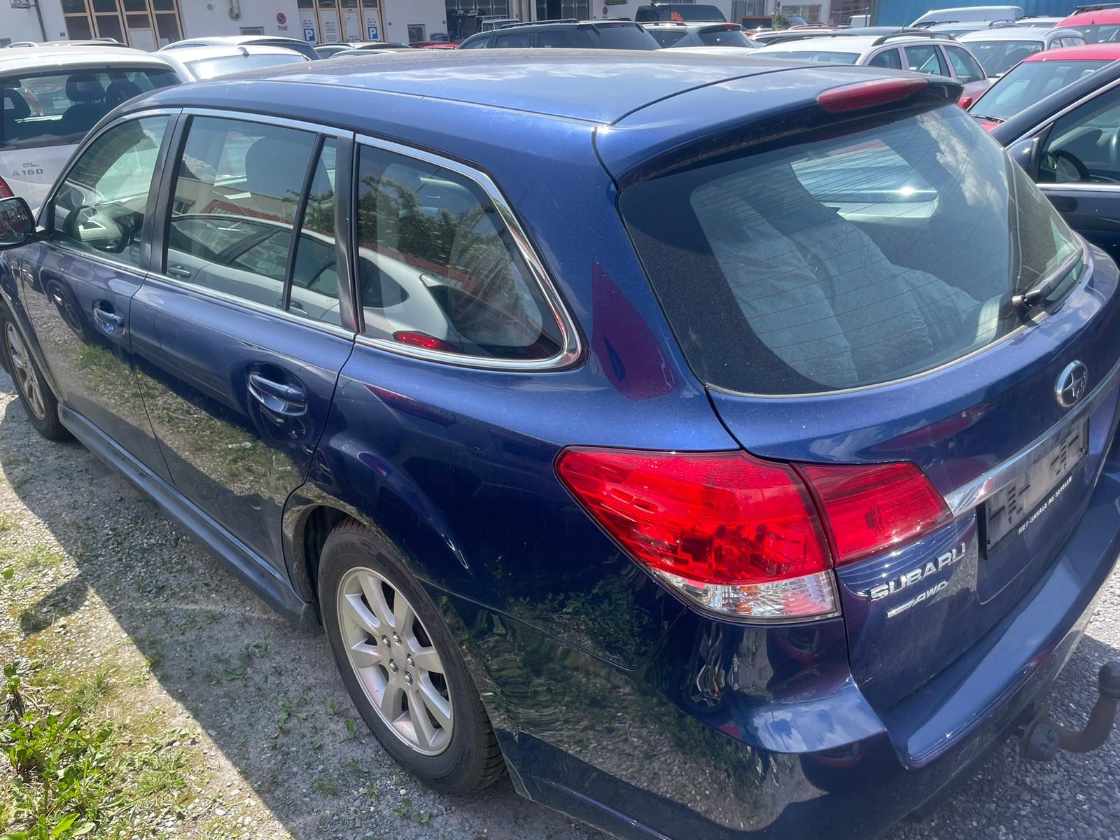 SUBARU Legacy 2.0D Advantage AWD-image-2