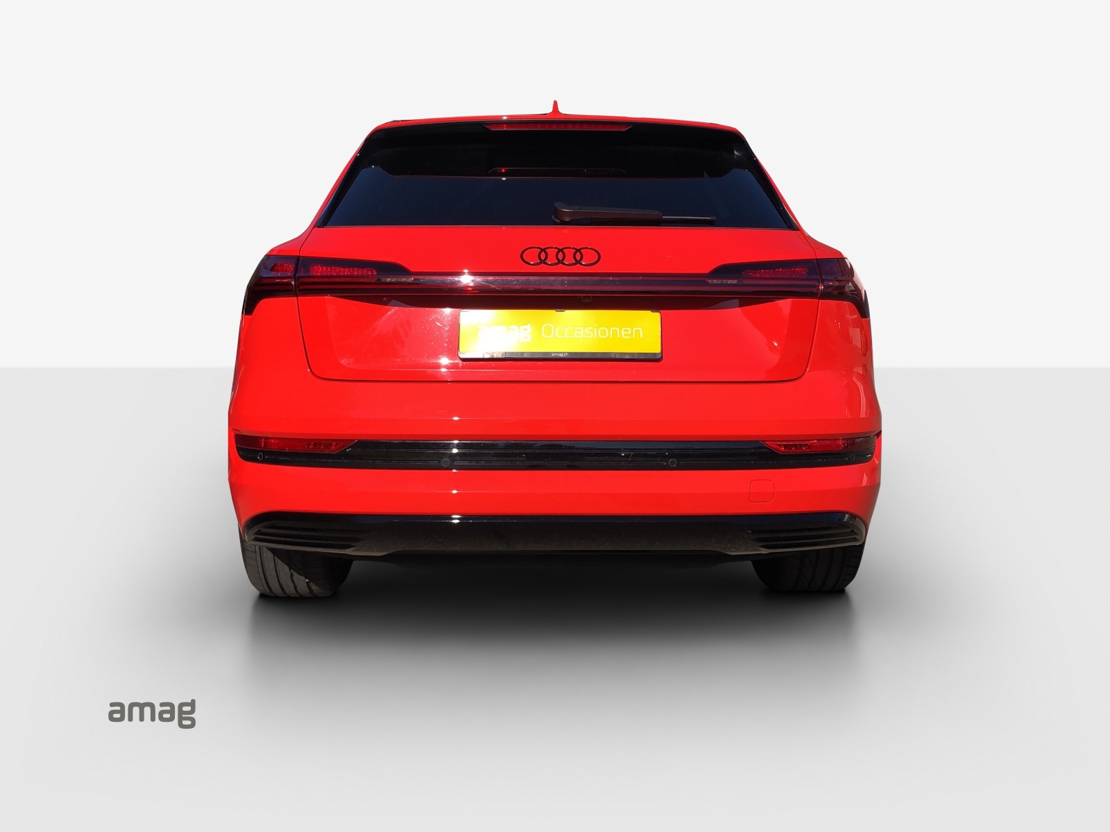 AUDI e-tron 55 Advanced quattro-image-4