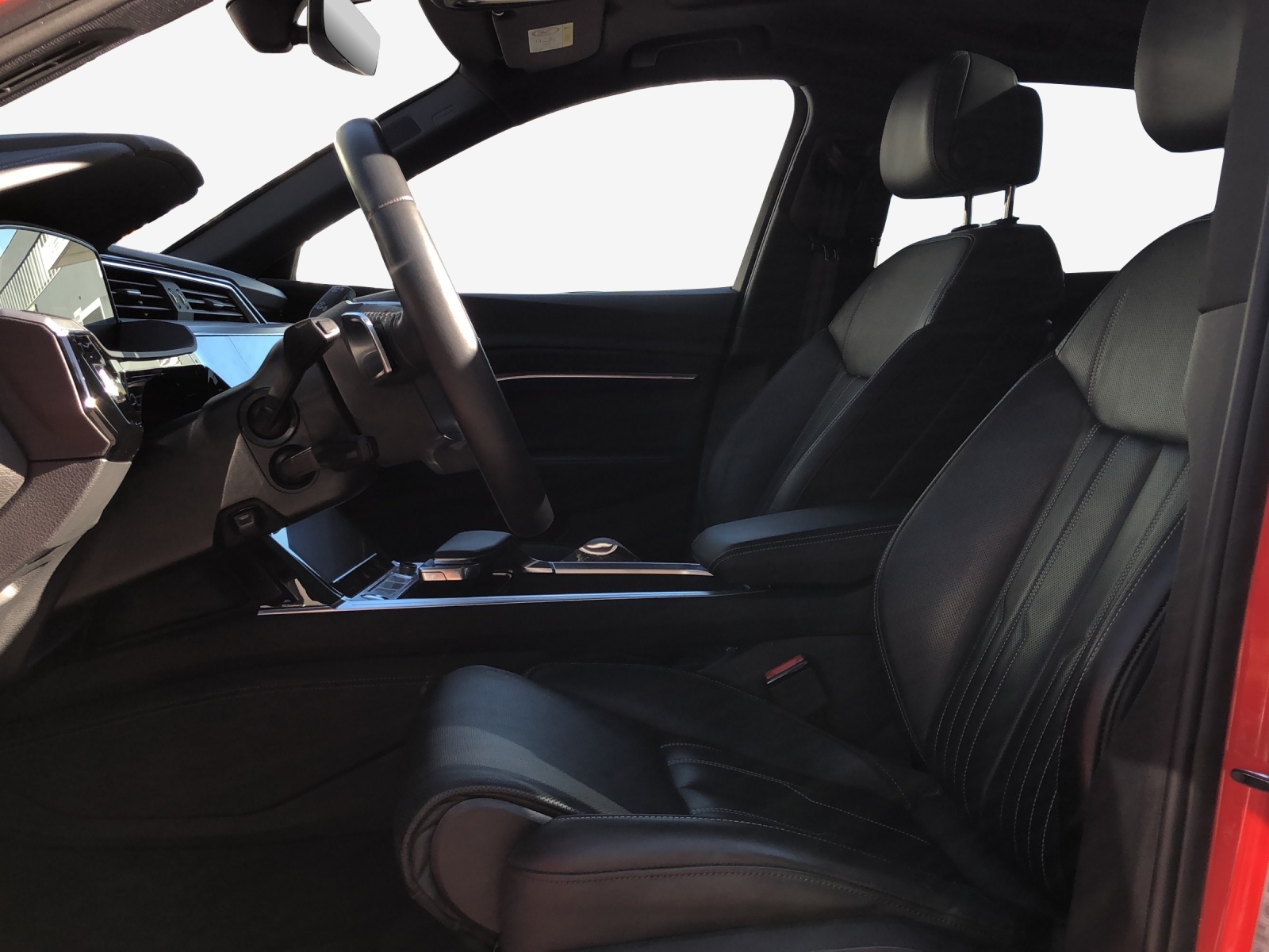 AUDI e-tron 55 Advanced quattro-image-8