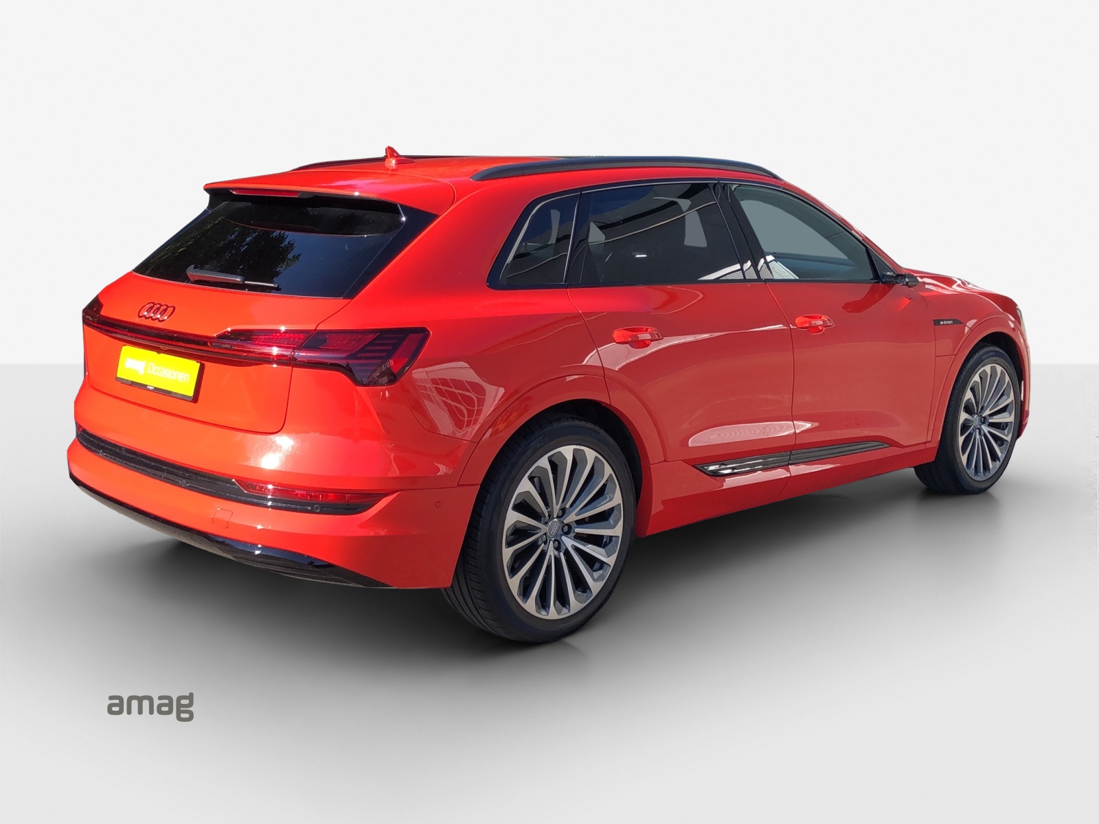 AUDI e-tron 55 Advanced quattro-image-5