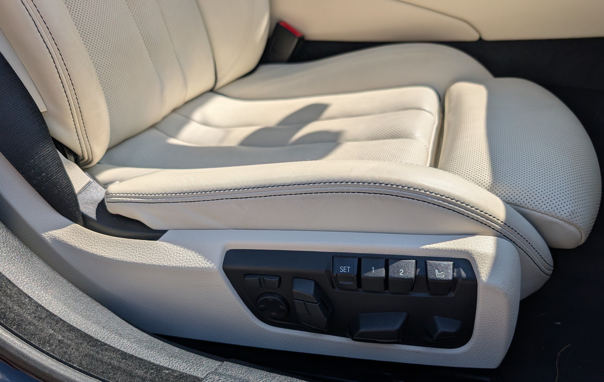 BMW 640i Gran Coupé xDrive "Individual"-image-3