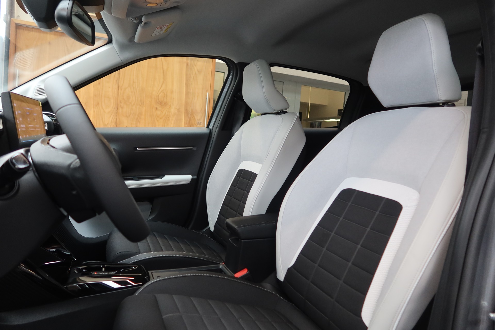 CITROEN e-C3 44kWh Max-image-9