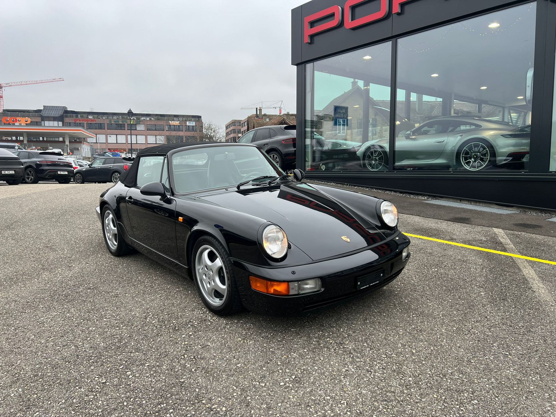 PORSCHE 911 Carrera 2 Cabrio-image-2