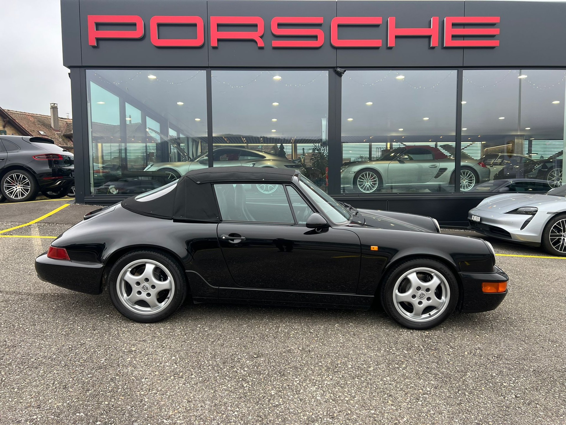 PORSCHE 911 Carrera 2 Cabrio-image-0