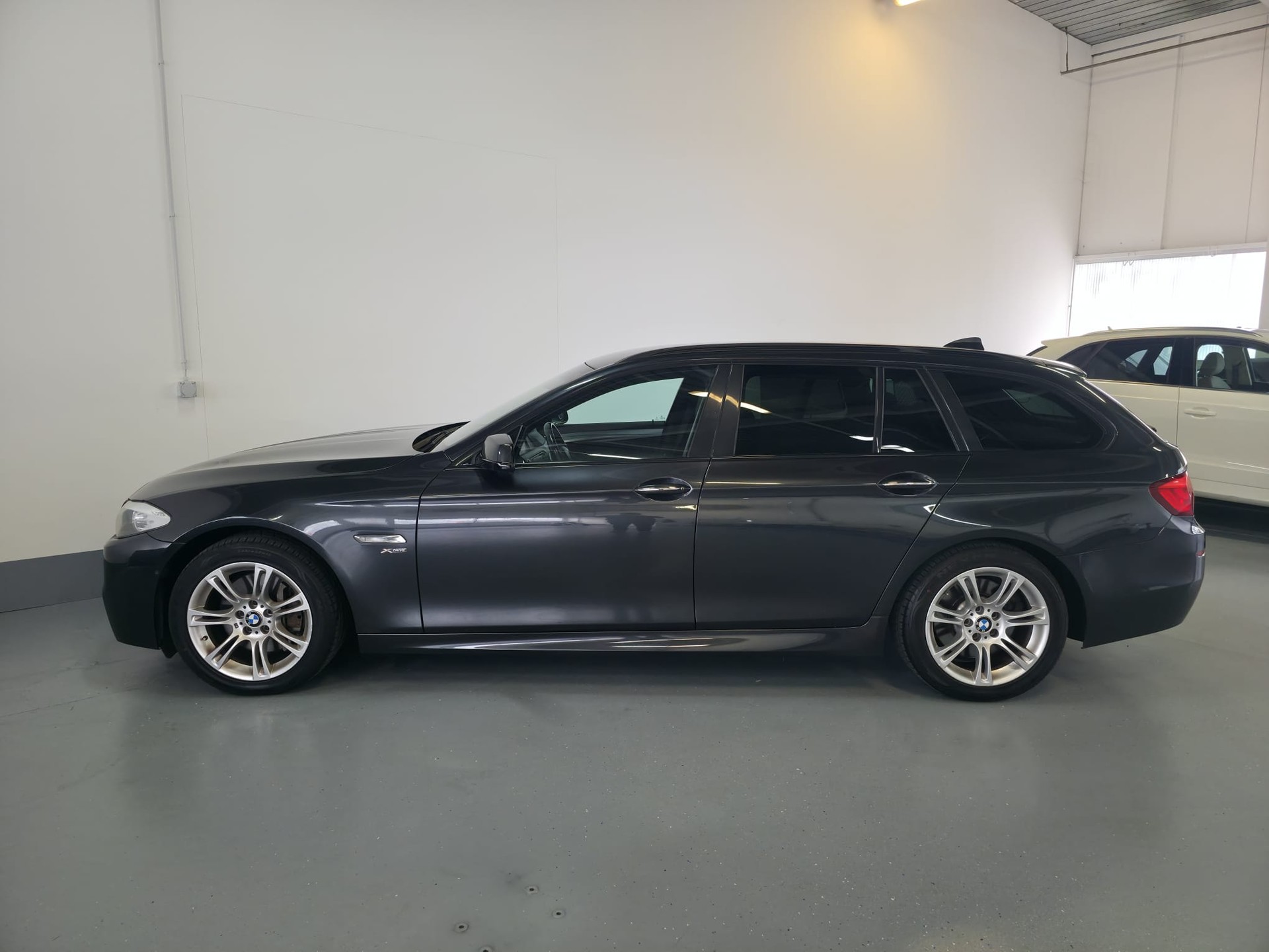 BMW 535i xDrive Touring Steptronic-image-6