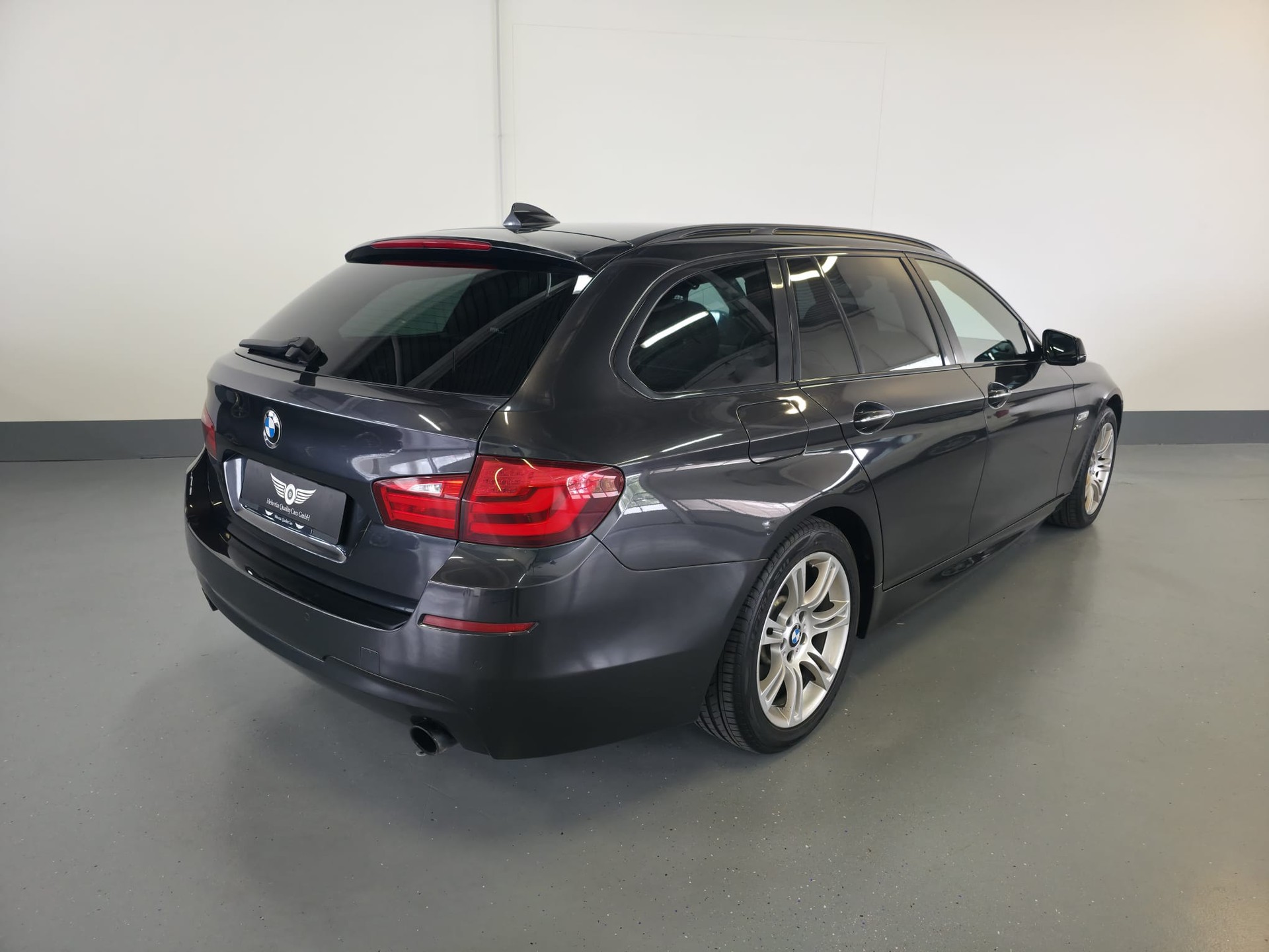 BMW 535i xDrive Touring Steptronic-image-11